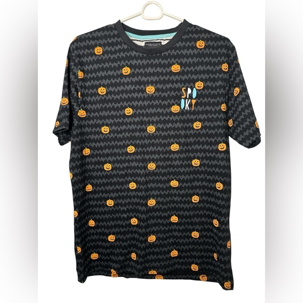 Denim & Flower Halloween Pumpkin All-Over Print T-Shirt Black Crew Neck NWT